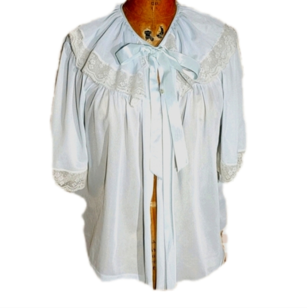 Vintage Vassarette bedroom jacket